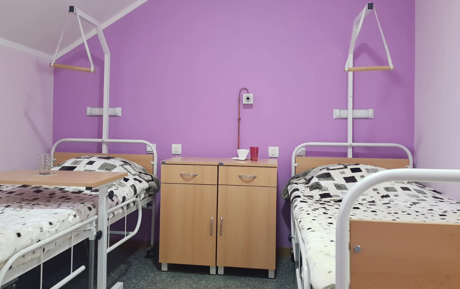 Dvokrevetna soba sa medicinskim krevetima
